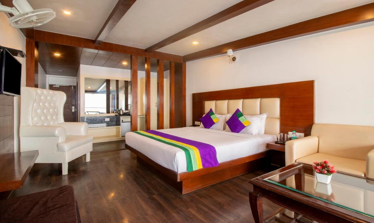 Treebo Premium Queen Of Hills Near Mall Road Мусори Екстериор снимка